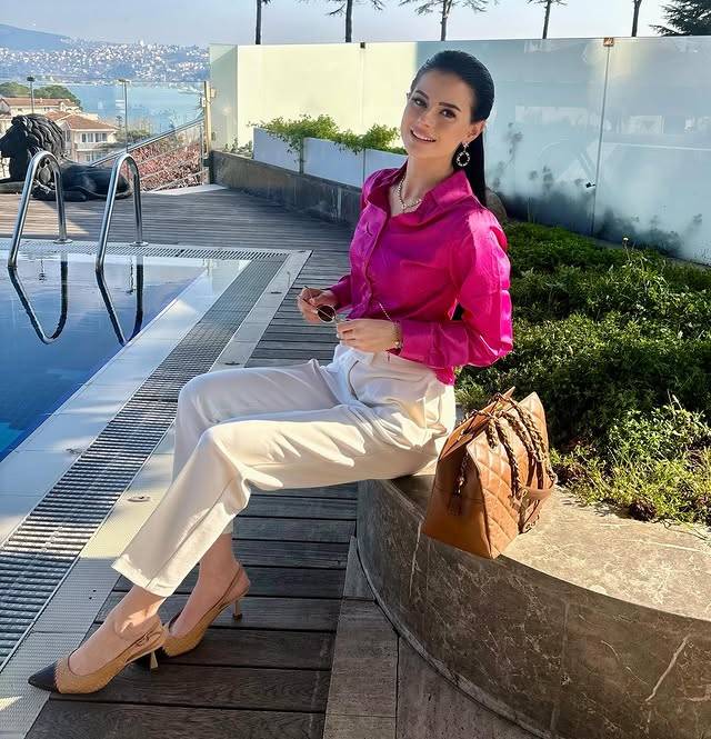 Bez Bebek’in sevimli kızı büyüdü! Elif Ceren Balıkçı’nın son hali görenleri şaşırttı 16